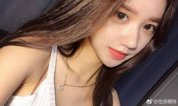 王毅会见伊朗外长阿拉格齐